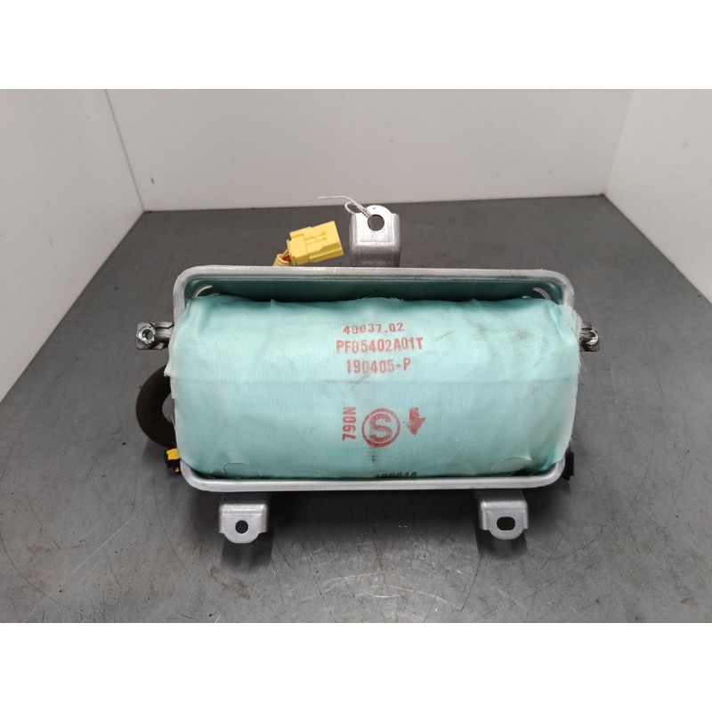 Recambio de airbag salpicadero para toyota corolla (_e12_) 1.4 d (nde120_) referencia OEM IAM    Recambio de airbag salpicadero para toyota corolla (_e12_) 1.4 d (nde120_) referencia OEM IAM