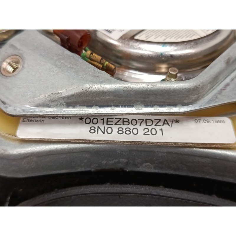 Recambio de airbag volante para audi tt roadster (8n9) 1.8 t quattro referencia OEM IAM 8n0880201   Recambio de airbag volante para audi tt roadster (8n9) 1.8 t quattro referencia OEM IAM 8n0880201