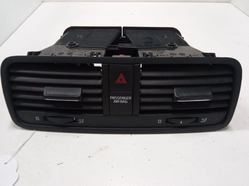 Recambio de aireador central para skoda yeti (5l) 2.0 tdi referencia OEM IAM 5l0820951   Recambio de aireador central para skoda yeti (5l) 2.0 tdi referencia OEM IAM 5l0820951