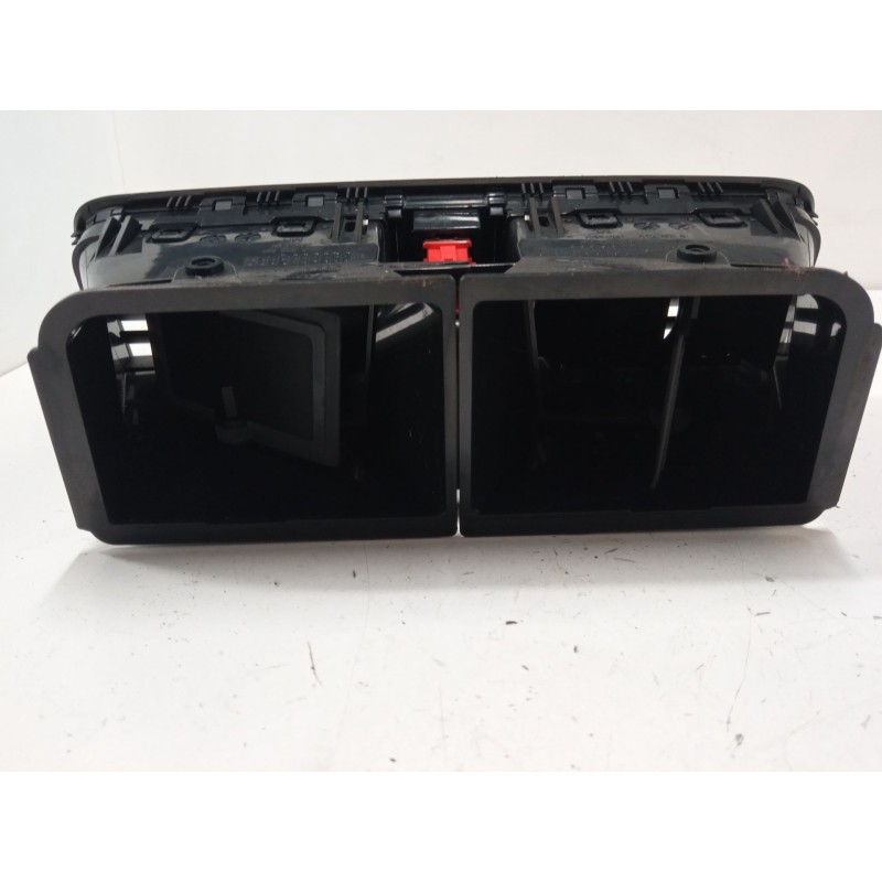 Recambio de aireador central para skoda yeti (5l) 2.0 tdi referencia OEM IAM 5l0820951   Recambio de aireador central para skoda yeti (5l) 2.0 tdi referencia OEM IAM 5l0820951