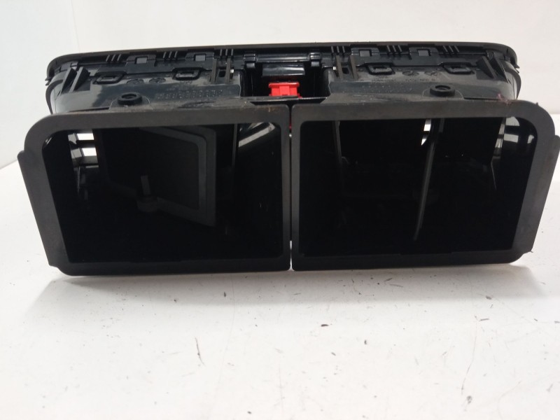 Recambio de aireador central para skoda yeti (5l) 2.0 tdi referencia OEM IAM 5l0820951   Recambio de aireador central para skoda yeti (5l) 2.0 tdi referencia OEM IAM 5l0820951