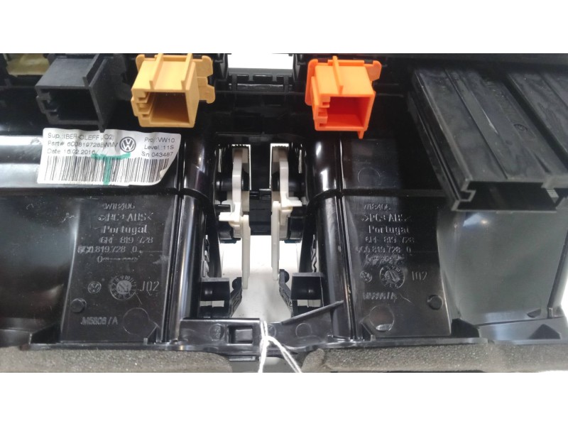 Recambio de aireador central para volkswagen polo v (6r1, 6c1) 1.0 referencia OEM IAM 6rf819728   Recambio de aireador central para volkswagen polo v (6r1, 6c1) 1.0 referencia OEM IAM 6rf819728