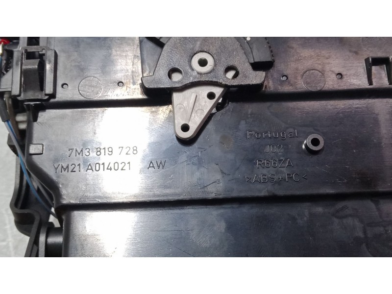 Recambio de aireador central para seat alhambra (7v8, 7v9) 2.0 i referencia OEM IAM   