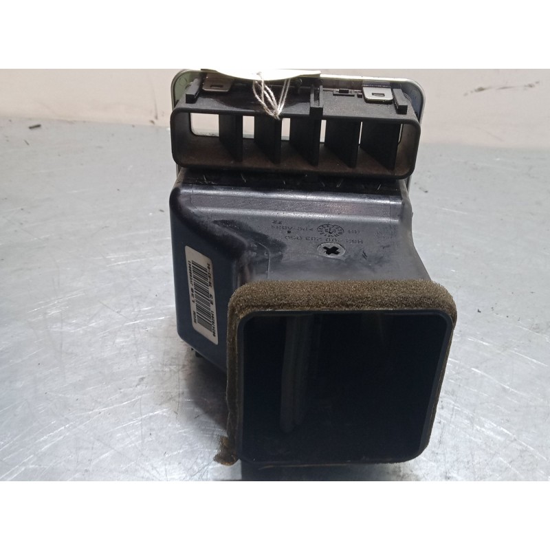 Recambio de aireador derecho para land rover range rover iii (l322) 4.4 4x4 referencia OEM IAM    Recambio de aireador derecho para land rover range rover iii (l322) 4.4 4x4 referencia OEM IAM