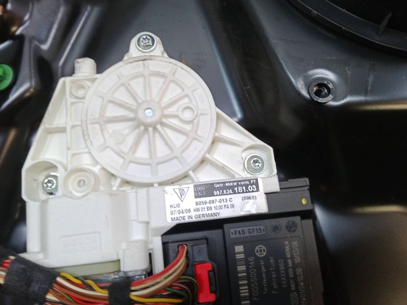 Recambio de elevalunas electrico delantero izquierdo para porsche cayman (987) s 3.4 referencia OEM IAM 99762418103  