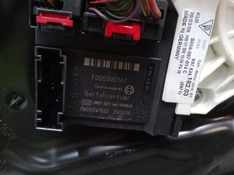 Recambio de elevalunas electrico delantero derecho para porsche cayman (987) s 3.4 referencia OEM IAM 99762418203  