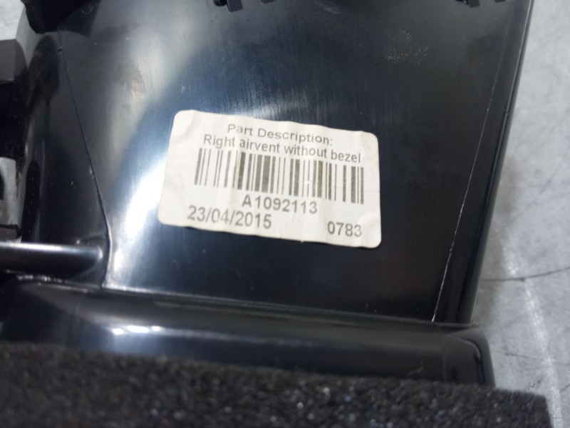 Recambio de aireador derecho para citroën c3 ii (sc_) 1.0 vti 68 referencia OEM IAM    Recambio de aireador derecho para citroën c3 ii (sc_) 1.0 vti 68 referencia OEM IAM