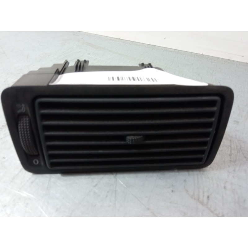 Recambio de aireador derecho para volkswagen golf iv (1j1) 1.6 16v referencia OEM IAM    Recambio de aireador derecho para volkswagen golf iv (1j1) 1.6 16v referencia OEM IAM