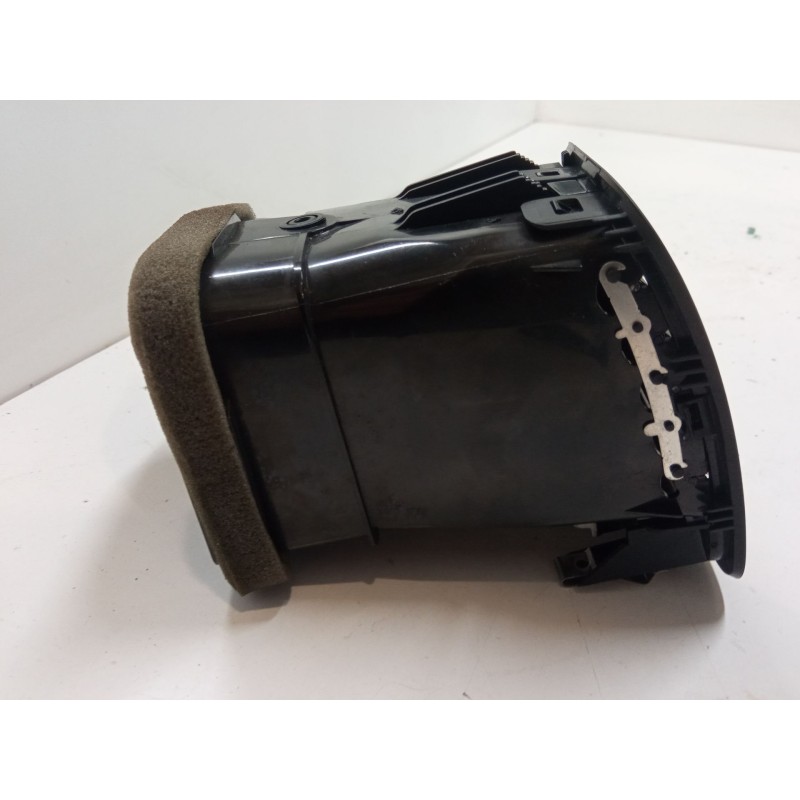 Recambio de aireador derecho para skoda yeti (5l) 2.0 tdi referencia OEM IAM    Recambio de aireador derecho para skoda yeti (5l) 2.0 tdi referencia OEM IAM
