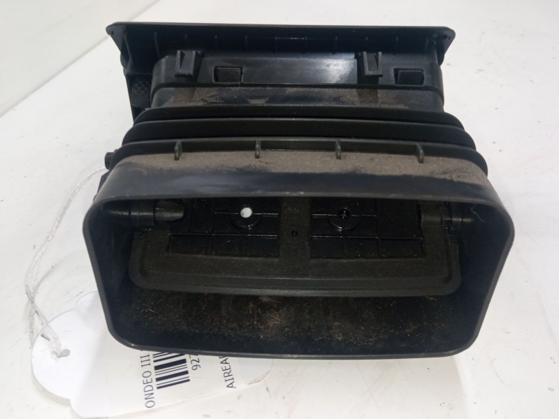 Recambio de aireador izquierdo para ford mondeo iii sedán (b4y) 2.0 16v tddi / tdci referencia OEM IAM    Recambio de aireador izquierdo para ford mondeo iii sedán (b4y) 2.0 16v tddi / tdci referencia OEM IAM