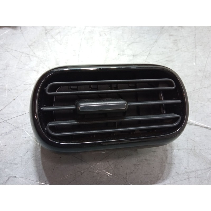 Recambio de aireador izquierdo para citroën c4 cactus 1.2 vti 82 referencia OEM IAM    Recambio de aireador izquierdo para citroën c4 cactus 1.2 vti 82 referencia OEM IAM