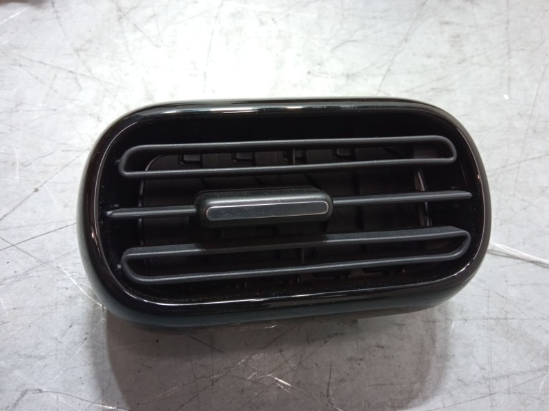 Recambio de aireador izquierdo para citroën c4 cactus 1.2 vti 82 referencia OEM IAM    Recambio de aireador izquierdo para citroën c4 cactus 1.2 vti 82 referencia OEM IAM