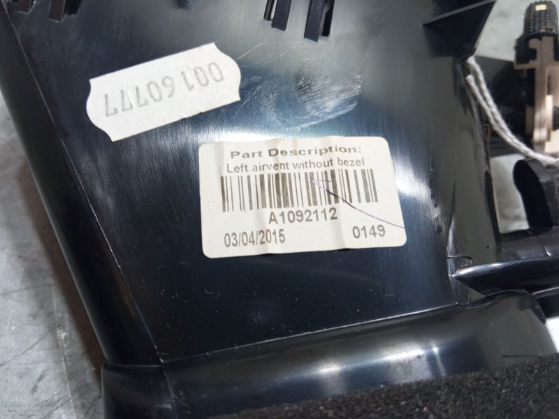Recambio de aireador izquierdo para citroën c3 ii (sc_) 1.0 vti 68 referencia OEM IAM    Recambio de aireador izquierdo para citroën c3 ii (sc_) 1.0 vti 68 referencia OEM IAM