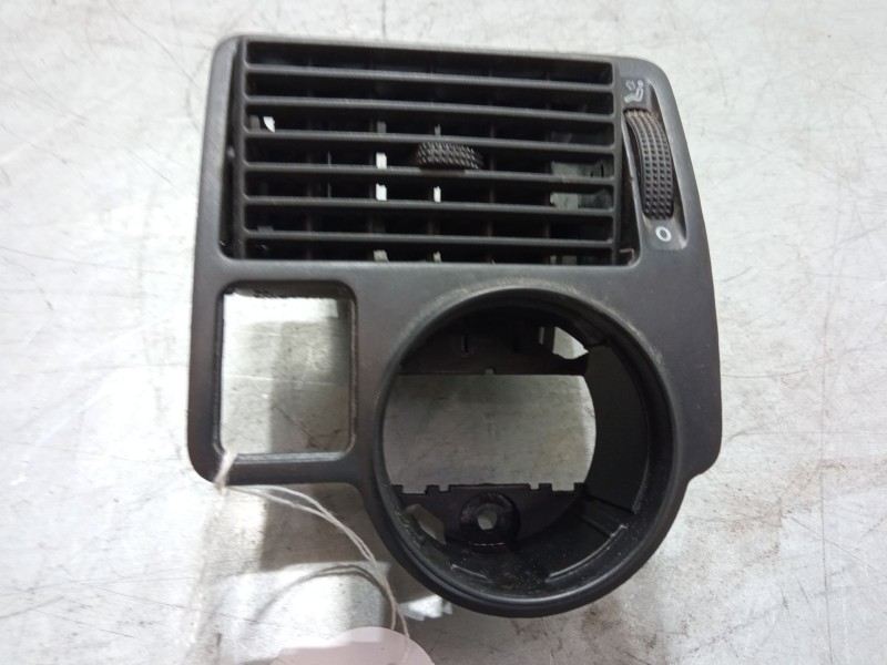 Recambio de aireador izquierdo para volkswagen golf iv (1j1) 1.6 16v referencia OEM IAM    Recambio de aireador izquierdo para volkswagen golf iv (1j1) 1.6 16v referencia OEM IAM