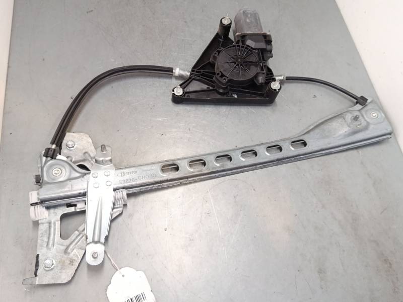 ELEVALUNAS ELECTRICO DELANTERO IZQUIERDO 698200H030 