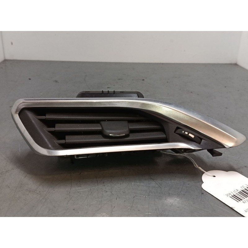Recambio de aireador izquierdo para peugeot 208 i (ca_, cc_) 1.2 vti 82 referencia OEM IAM    Recambio de aireador izquierdo para peugeot 208 i (ca_, cc_) 1.2 vti 82 referencia OEM IAM
