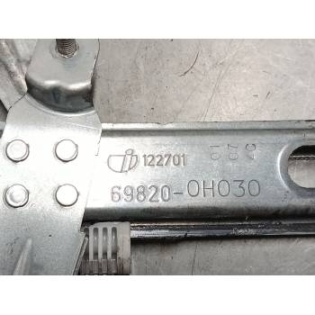 ELEVALUNAS ELECTRICO DELANTERO IZQUIERDO 698200H030 