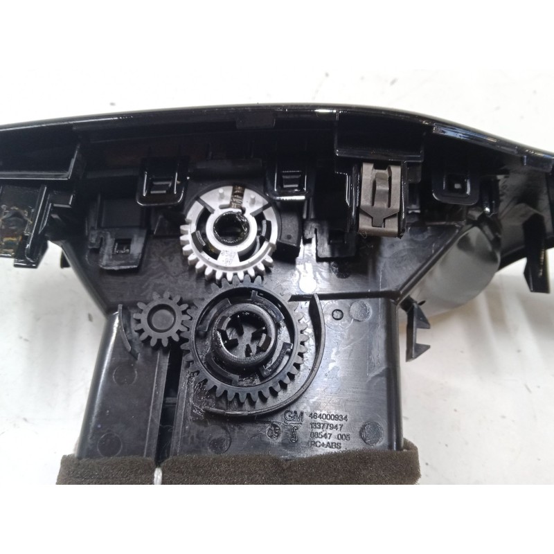 Recambio de aireador izquierdo para opel corsa e (x15) 1.4 (08, 68) referencia OEM IAM 464000934   Recambio de aireador izquierdo para opel corsa e (x15) 1.4 (08, 68) referencia OEM IAM 464000934