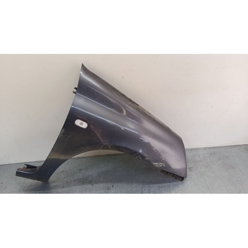 Recambio de aleta delantera derecha para renault clio ii (bb_, cb_) 1.2 16v (bb05, bb0w, bb11, bb27, bb2t, bb2u, bb2v, cb05,...  Recambio de aleta delantera derecha para renault clio ii (bb_, cb_) 1.2 16v (bb05, bb0w, bb11, bb27, bb2t, bb2u, bb2v, cb05,...