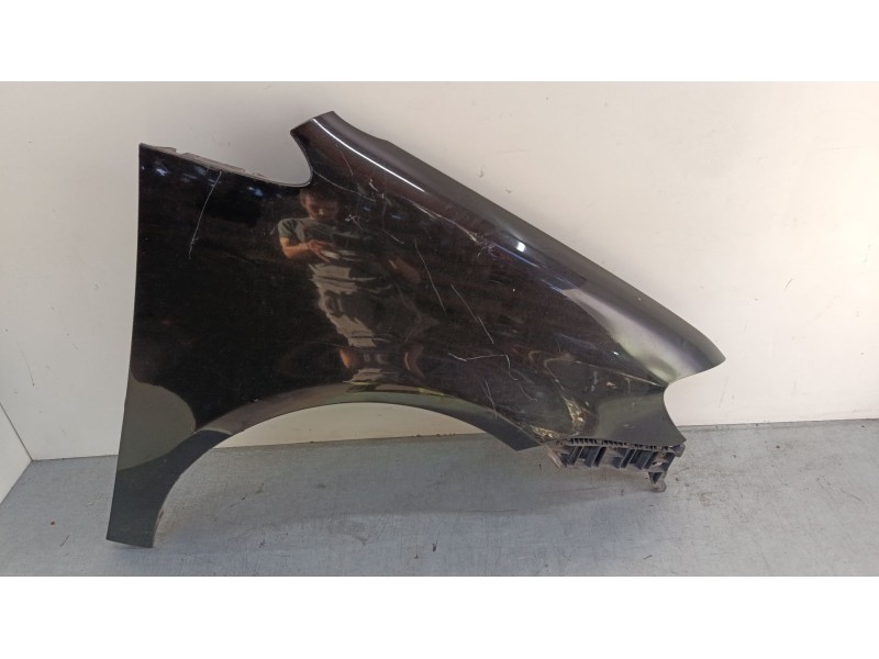 Recambio de aleta delantera derecha para volkswagen touran (1t1, 1t2) 2.0 tdi 16v referencia OEM IAM    Recambio de aleta delantera derecha para volkswagen touran (1t1, 1t2) 2.0 tdi 16v referencia OEM IAM