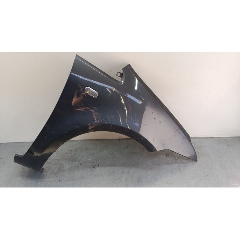 Recambio de aleta delantera derecha para ford focus c-max (dm2) 2.0 tdci referencia OEM IAM    Recambio de aleta delantera derecha para ford focus c-max (dm2) 2.0 tdci referencia OEM IAM