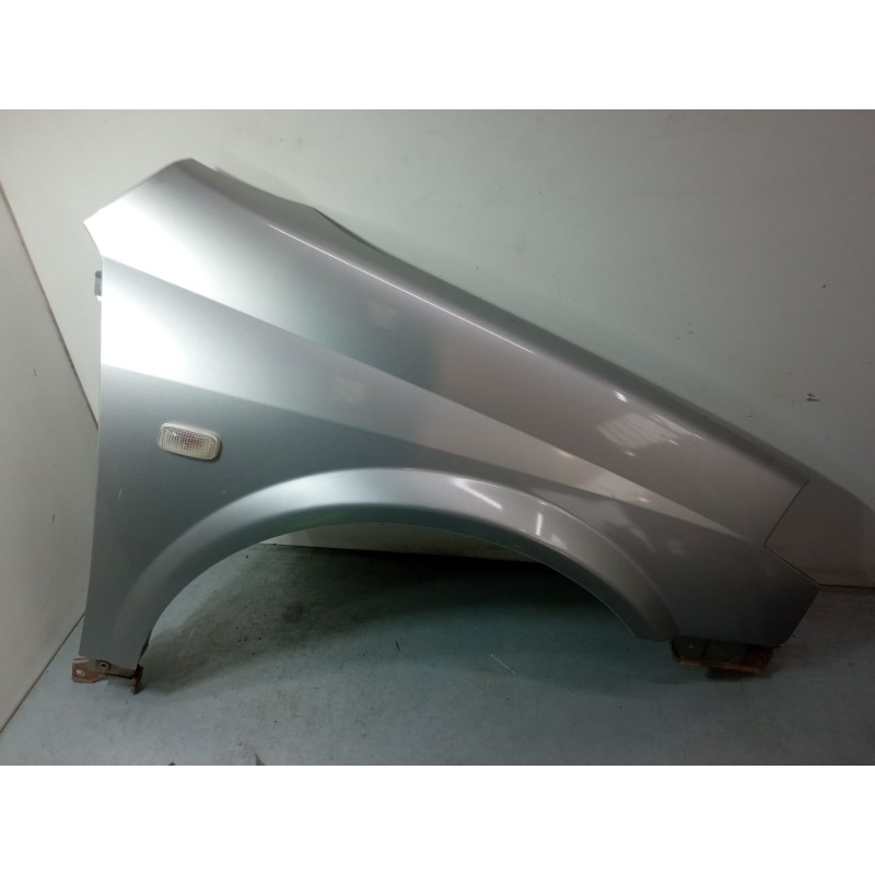 Recambio de aleta delantera derecha para nissan primera hatchback (p12) 1.6 referencia OEM IAM    Recambio de aleta delantera derecha para nissan primera hatchback (p12) 1.6 referencia OEM IAM