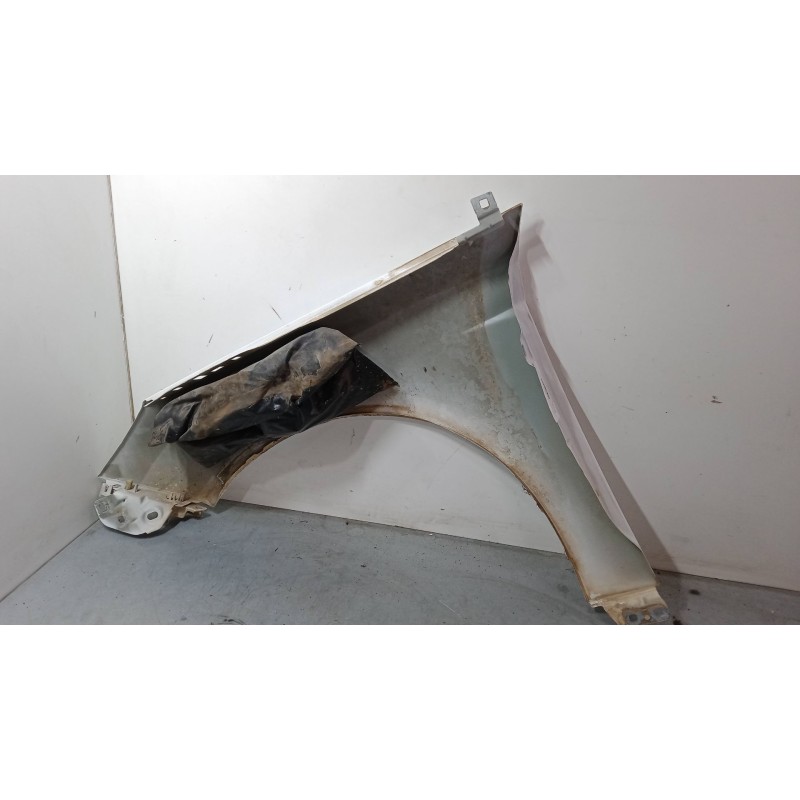 Recambio de aleta delantera derecha para ford focus iii 1.6 tdci referencia OEM IAM    Recambio de aleta delantera derecha para ford focus iii 1.6 tdci referencia OEM IAM