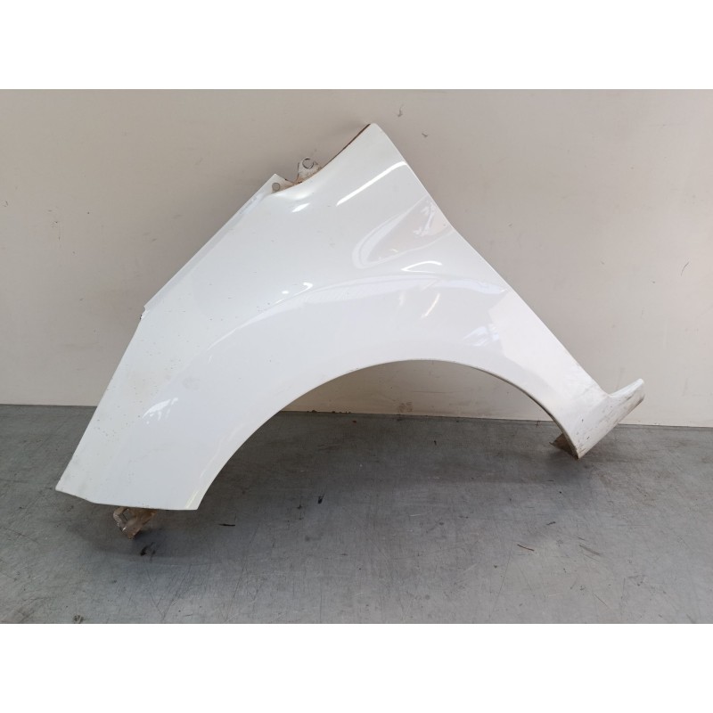 Recambio de aleta delantera izquierda para ford fiesta vi (cb1, ccn) 1.6 tdci referencia OEM IAM    Recambio de aleta delantera izquierda para ford fiesta vi (cb1, ccn) 1.6 tdci referencia OEM IAM