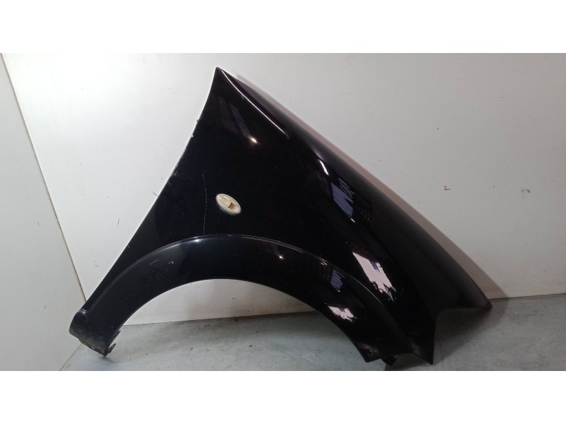 Recambio de aleta delantera derecha para citroën c3 i (fc_, fn_) 1.4 i referencia OEM IAM    Recambio de aleta delantera derecha para citroën c3 i (fc_, fn_) 1.4 i referencia OEM IAM