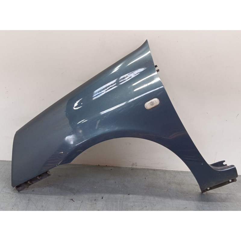 Recambio de aleta delantera izquierda para renault clio ii (bb_, cb_) 1.2 16v (bb05, bb0w, bb11, bb27, bb2t, bb2u, bb2v, cb05,.. Recambio de aleta delantera izquierda para renault clio ii (bb_, cb_) 1.2 16v (bb05, bb0w, bb11, bb27, bb2t, bb2u, bb2v, cb05,..