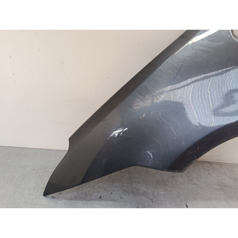 Recambio de aleta delantera izquierda para ford focus c-max (dm2) 2.0 tdci referencia OEM IAM    Recambio de aleta delantera izquierda para ford focus c-max (dm2) 2.0 tdci referencia OEM IAM