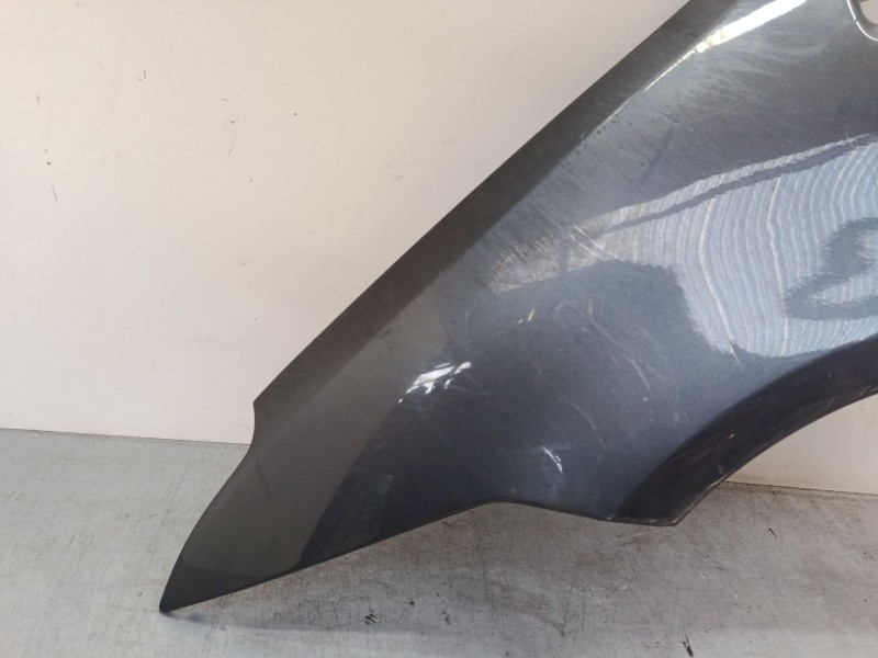 Recambio de aleta delantera izquierda para ford focus c-max (dm2) 2.0 tdci referencia OEM IAM    Recambio de aleta delantera izquierda para ford focus c-max (dm2) 2.0 tdci referencia OEM IAM