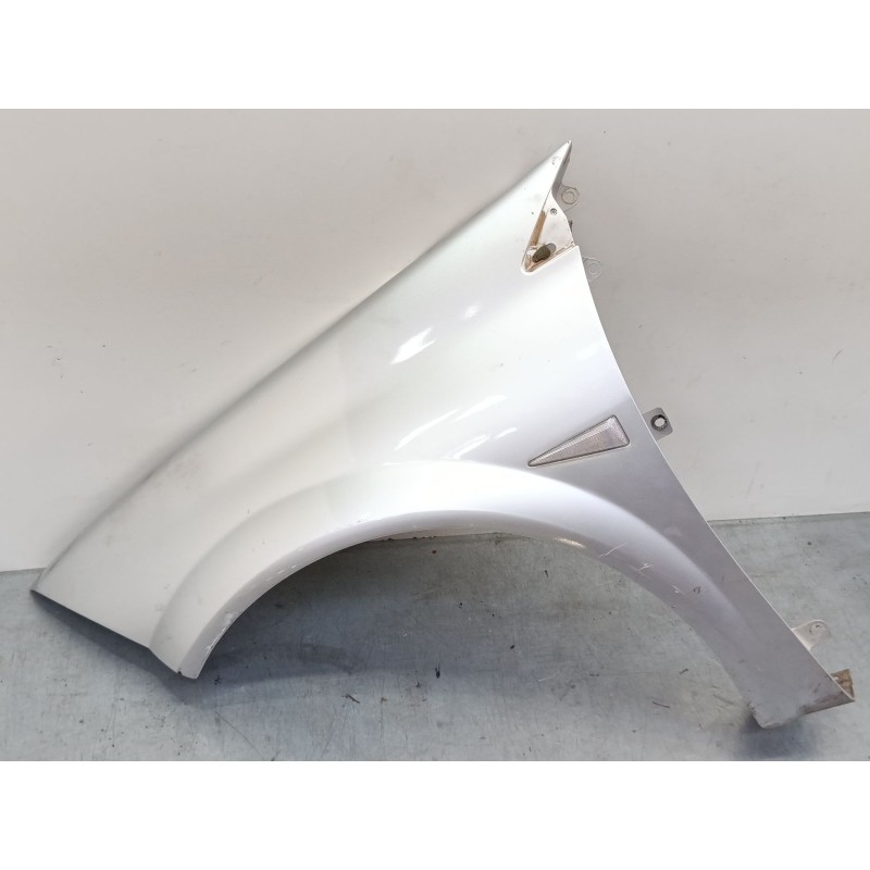 Recambio de aleta delantera izquierda para renault megane ii (bm0/1_, cm0/1_) 1.5 dci (bm1e, cm1e) referencia OEM IAM   