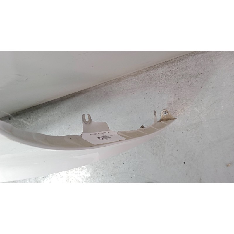 Recambio de aleta delantera izquierda para skoda yeti (5l) 2.0 tdi referencia OEM IAM    Recambio de aleta delantera izquierda para skoda yeti (5l) 2.0 tdi referencia OEM IAM