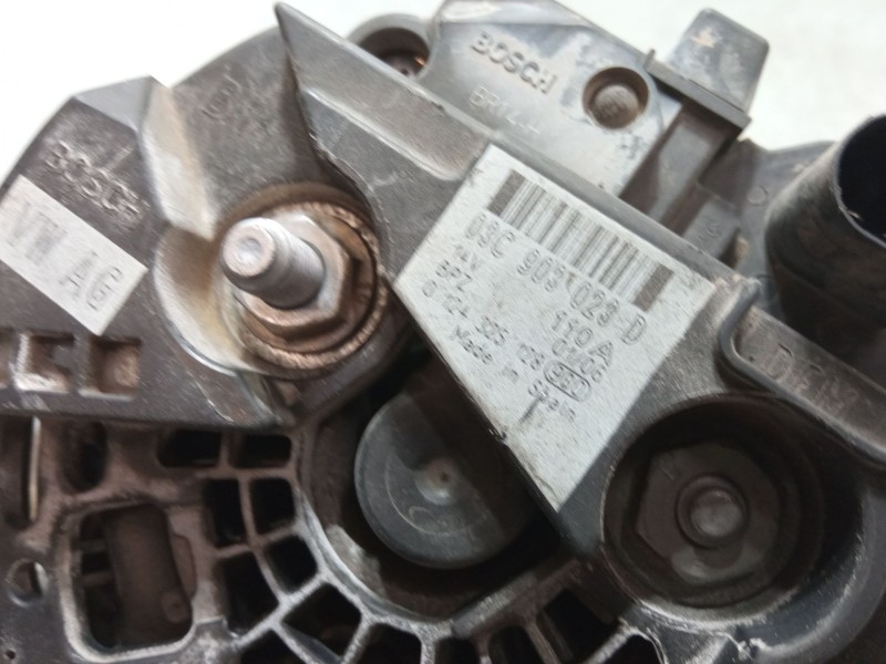 Recambio de alternador para volkswagen touran (1t1, 1t2) 1.6 fsi referencia OEM IAM 03c903023d  