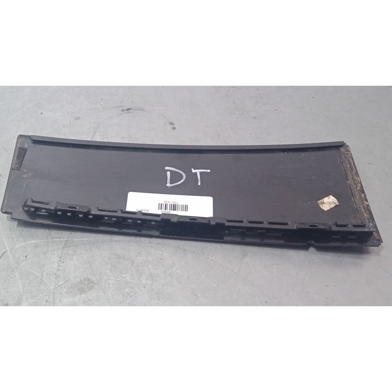 Recambio de embellecedor exterior derecho pilar c para skoda yeti (5l) 2.0 tdi referencia OEM IAM 5L0839904   Recambio de embellecedor exterior derecho pilar c para skoda yeti (5l) 2.0 tdi referencia OEM IAM 5L0839904