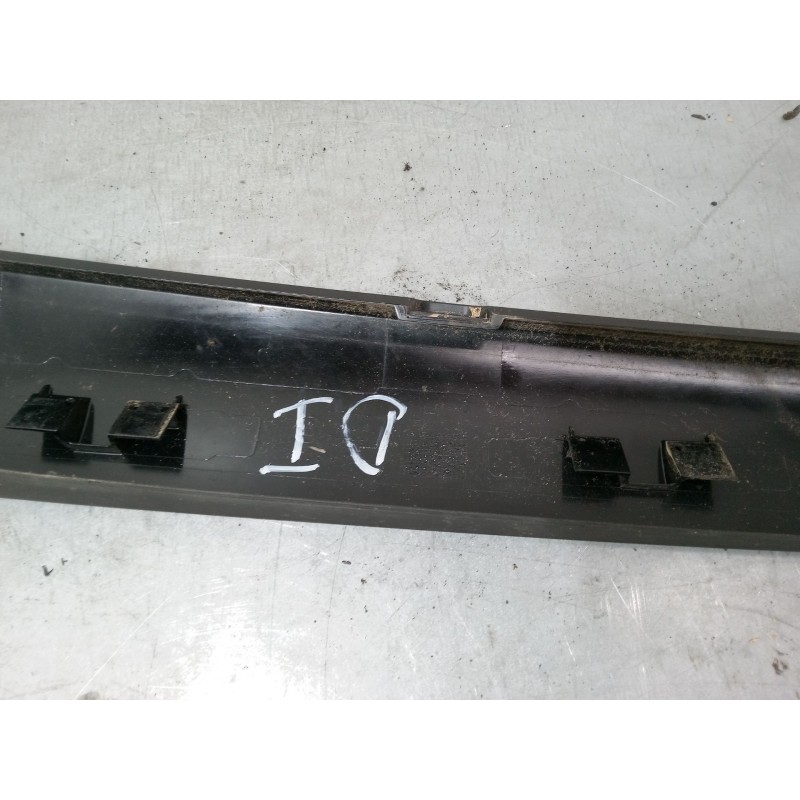 Recambio de moldura exterior izquierda pilar a para skoda yeti (5l) 2.0 tdi referencia OEM IAM    Recambio de moldura exterior izquierda pilar a para skoda yeti (5l) 2.0 tdi referencia OEM IAM