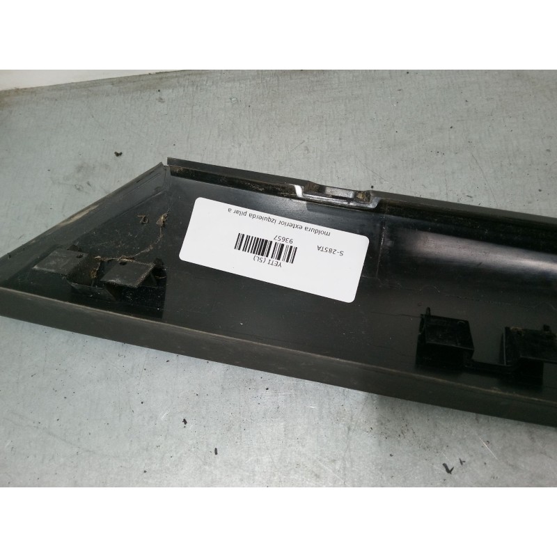 Recambio de moldura exterior izquierda pilar a para skoda yeti (5l) 2.0 tdi referencia OEM IAM    Recambio de moldura exterior izquierda pilar a para skoda yeti (5l) 2.0 tdi referencia OEM IAM