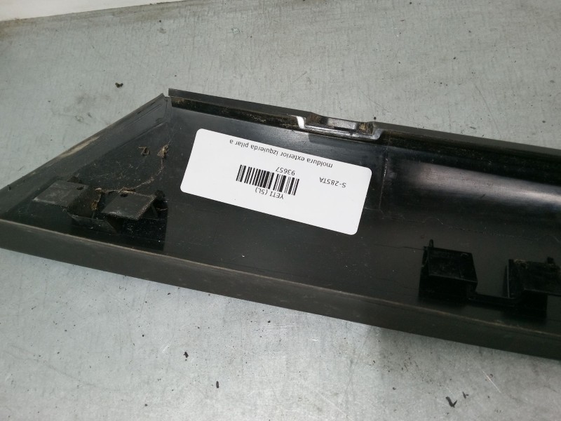 Recambio de moldura exterior izquierda pilar a para skoda yeti (5l) 2.0 tdi referencia OEM IAM    Recambio de moldura exterior izquierda pilar a para skoda yeti (5l) 2.0 tdi referencia OEM IAM