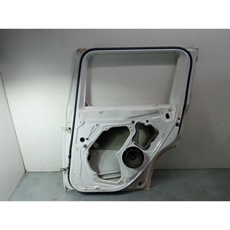 Recambio de puerta trasera derecha para skoda yeti (5l) 2.0 tdi referencia OEM IAM    Recambio de puerta trasera derecha para skoda yeti (5l) 2.0 tdi referencia OEM IAM