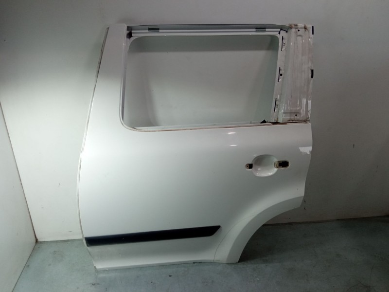 Recambio de puerta trasera izquierda para skoda yeti (5l) 2.0 tdi referencia OEM IAM    Recambio de puerta trasera izquierda para skoda yeti (5l) 2.0 tdi referencia OEM IAM