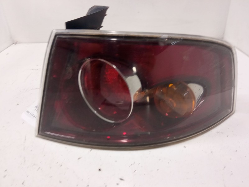 Recambio de piloto trasero derecho para seat ibiza iii (6l1) 1.4 16v referencia OEM IAM    Recambio de piloto trasero derecho para seat ibiza iii (6l1) 1.4 16v referencia OEM IAM