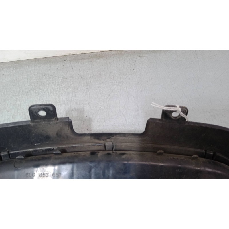 Recambio de rejillas capo para seat ibiza iii (6l1) 1.4 16v referencia OEM IAM    Recambio de rejillas capo para seat ibiza iii (6l1) 1.4 16v referencia OEM IAM