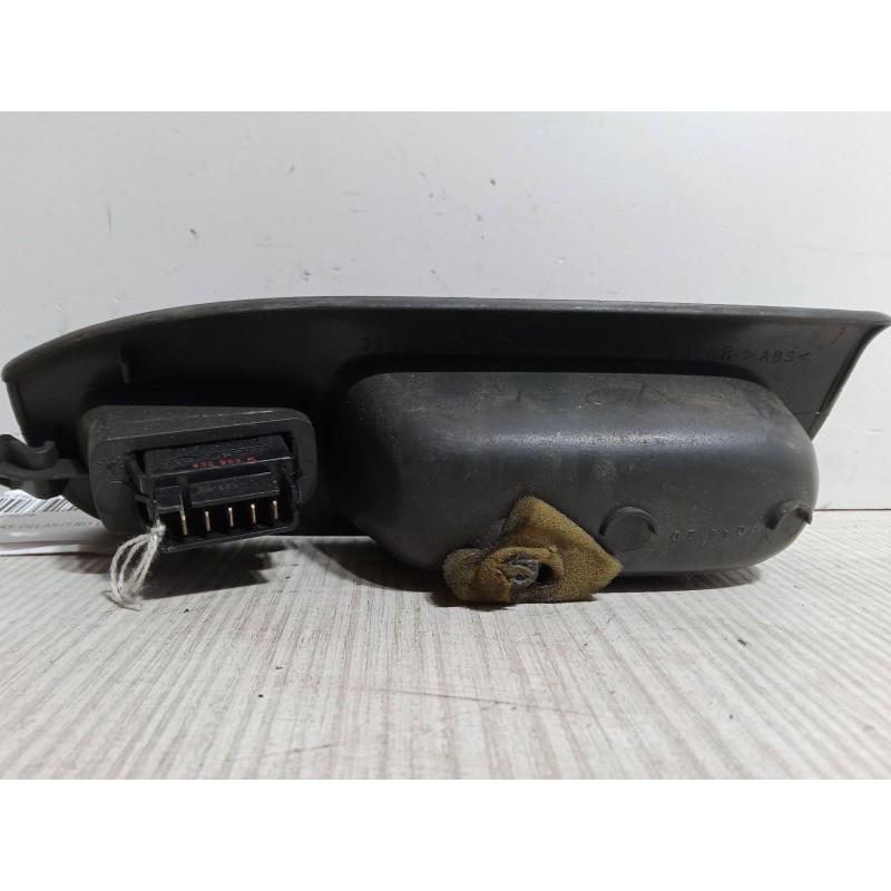 Recambio de mando elevalunas delantero derecho para renault scénic iii (jz0/1_) 1.6 16v (jz0u, jz1b) referencia OEM IAM   