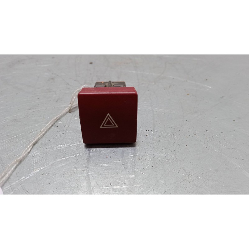 Recambio de warning para citroën berlingo furgoneta/monovolumen (b9) 1.6 hdi 75 4x4 referencia OEM IAM    Recambio de warning para citroën berlingo furgoneta/monovolumen (b9) 1.6 hdi 75 4x4 referencia OEM IAM