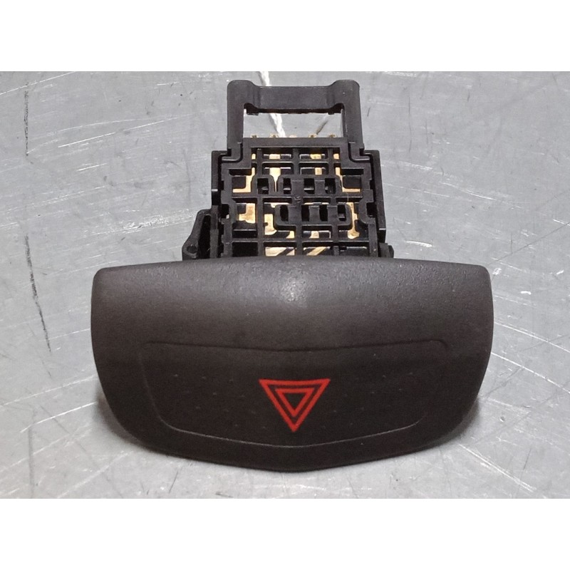 Recambio de warning para nissan primera hatchback (p12) 2.0 referencia OEM IAM    Recambio de warning para nissan primera hatchback (p12) 2.0 referencia OEM IAM