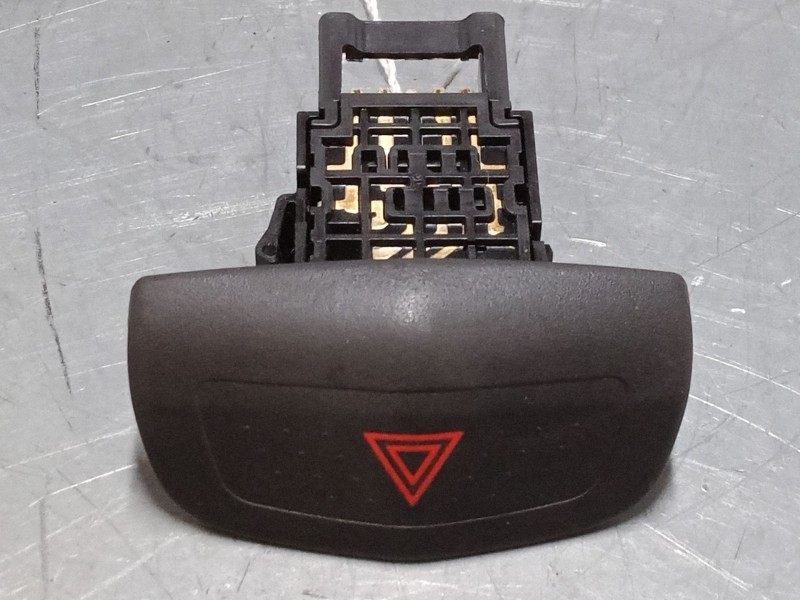 Recambio de warning para nissan primera hatchback (p12) 2.0 referencia OEM IAM    Recambio de warning para nissan primera hatchback (p12) 2.0 referencia OEM IAM