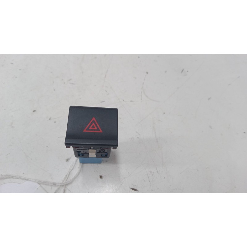 Recambio de warning para volkswagen polo v (6r1, 6c1) 1.0 referencia OEM IAM 6c0953509a   Recambio de warning para volkswagen polo v (6r1, 6c1) 1.0 referencia OEM IAM 6c0953509a