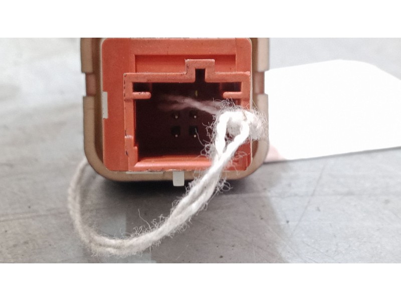 Recambio de warning para peugeot 1007 (km_) 1.4 hdi referencia OEM IAM    Recambio de warning para peugeot 1007 (km_) 1.4 hdi referencia OEM IAM