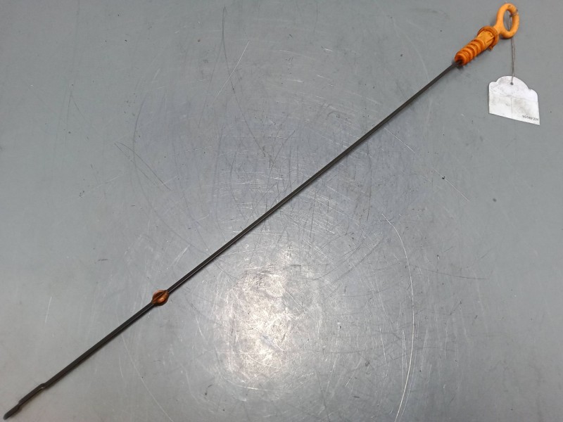 Recambio de varilla aceite para volkswagen golf v variant (1k5) 1.9 tdi 4motion referencia OEM IAM    Recambio de varilla aceite para volkswagen golf v variant (1k5) 1.9 tdi 4motion referencia OEM IAM